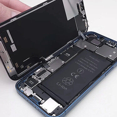 Avis Clappio Batterie Interne pour iPhone 13 3227mAh 100% Compatible Remplace A2628