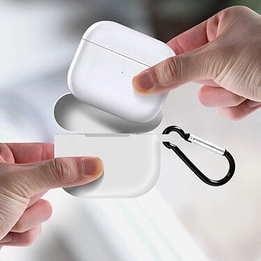 Coque AirPods 3 en Silicone Doux Résistant Effet Mat Mousqueton blanc pas cher