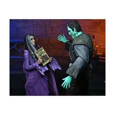 Avis The Munsters - Figurine Ultimate Lily Munster 18 cm