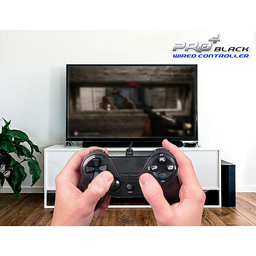 Subsonic Pro4 black wired controller pour PS4 pas cher