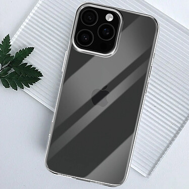 Avis Avizar Coque pour iPhone 16 Pro Silicone Souple Design Fin Léger Transparent