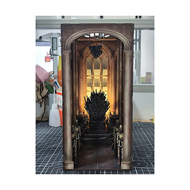 Avis House of the Dragon - Maquette Book Nook Tiny Adventures Iron Throne 23 cm