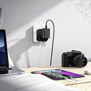 Moxie Adaptateur Prise Universel EU - USA - UK - AUS - 3 USB et 1 USB C  Noir pas cher