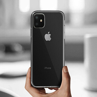 Avis Avizar Coque iPhone 11 Silicone Souple et Film Verre Trempé 9H Contour noir