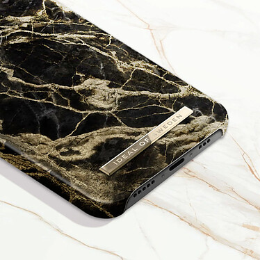 iDeal of Sweden Coque pour iPhone 13 Pro Marbré Luxe Ultra fine Golden Smoke Marble Noir / Or pas cher