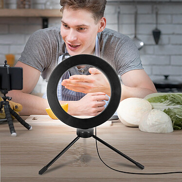 Avis Avizar Ring Light 15.5cm avec 3 Eclairages avec Mini-trépied Câble USB 2m Télécommande