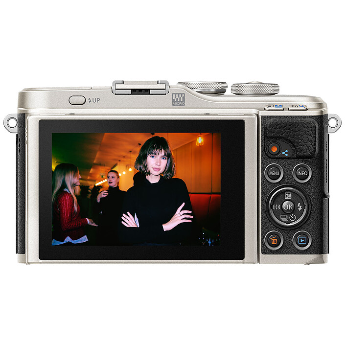 Olympus E-PL9 Noir + 14-42mm EZ Pancake pas cher