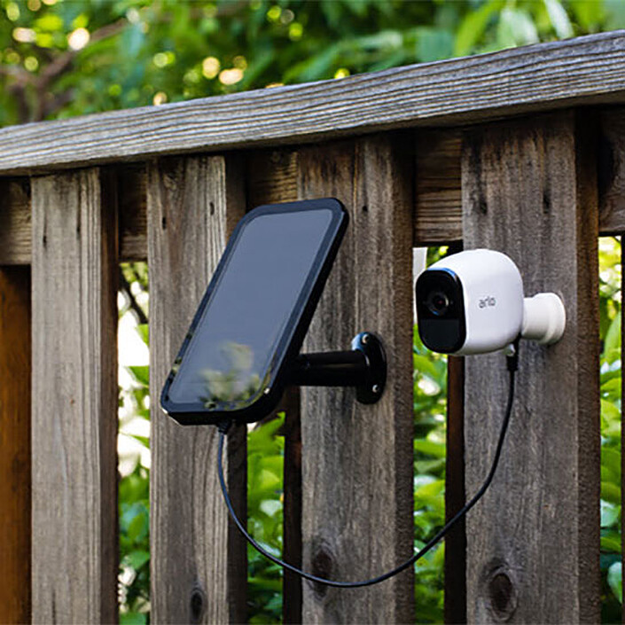 Arlo Panneau Solaire VMA4600 pas cher