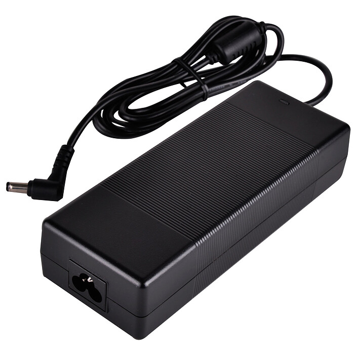 Avis SilverStone AD120-STX