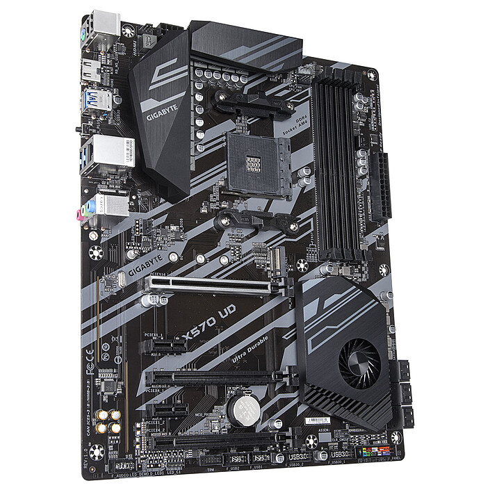 Acheter Gigabyte X570 UD