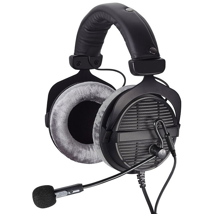 Microphone