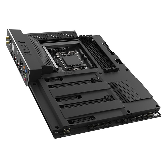 Avis NZXT N7 Z390 - Noir