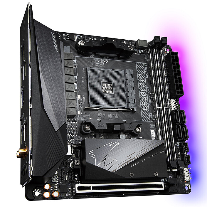 Acheter Gigabyte B550I AORUS PRO AX avec mise à jour de BIOS