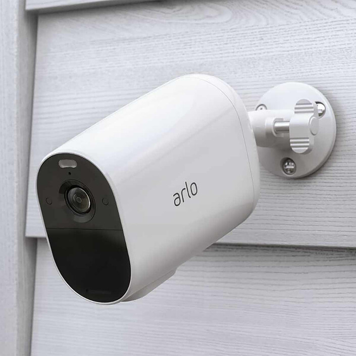 Nota Telecamera Arlo Essential XL Spotlight - Bianco