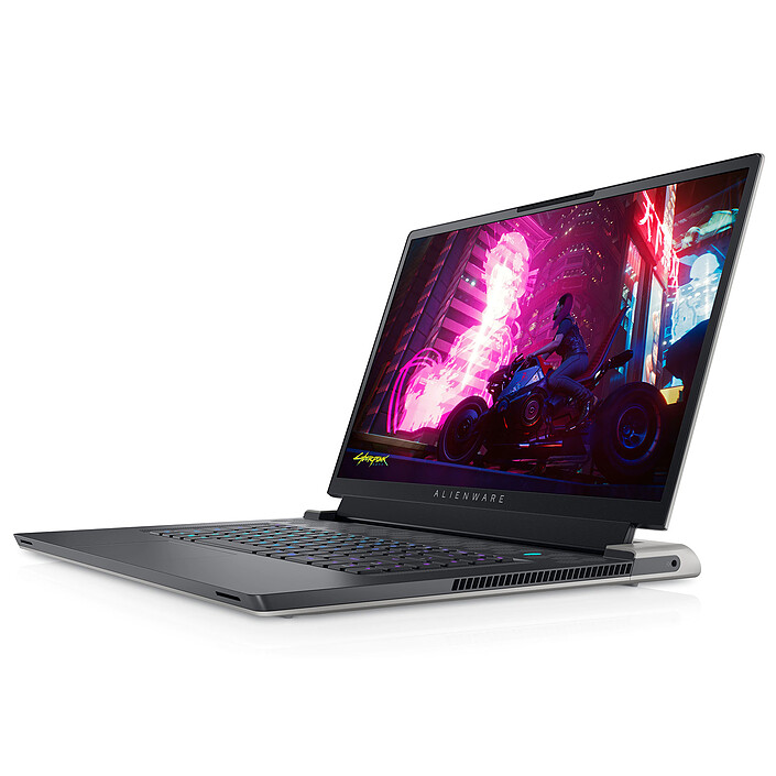 Review Alienware X17 R1-221