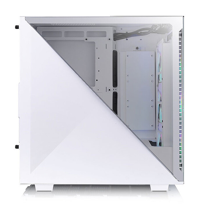 Nota Thermaltake Divider 300 TG ARGB Neve