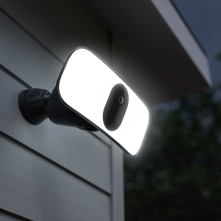 Foco Arlo Pro 3 (negro) a bajo precio