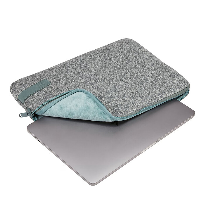 Comprar Funda Case Logic Reflect para MacBook Pro de 13" (Bálsamo)