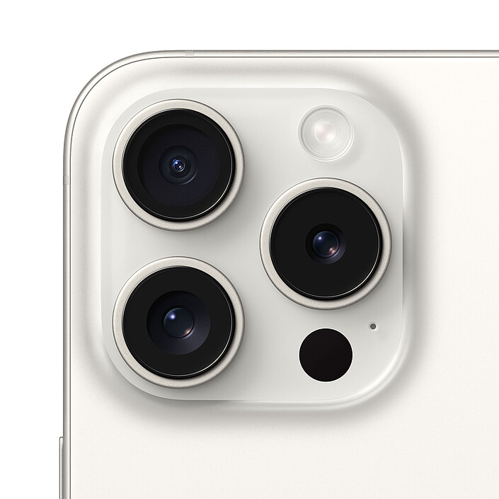 Avis Apple iPhone 15 Pro 128 Go Titane Blanc · Reconditionné