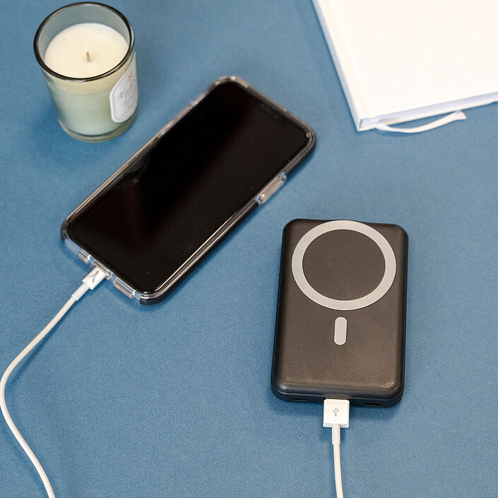 Akashi Batterie de Secours MagSafe à Induction 10 000 mAh pas cher