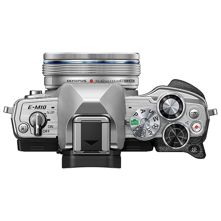 Avis OM System E-M10 Mark IV Argent + 14-42mm + 40-150mm Argent