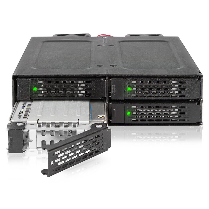 Nota ICY DOCK ToughArmor MB699VP-B V3