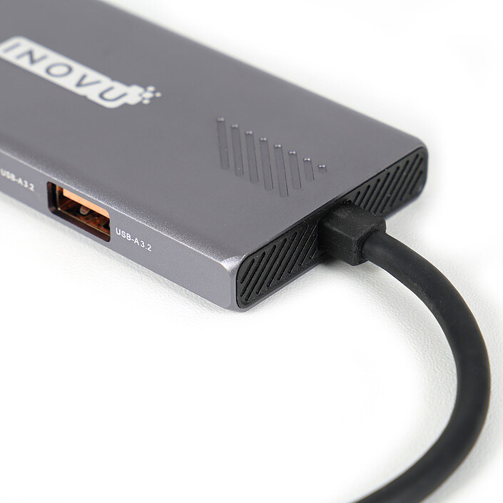 Review INOVU USB-C Hub to 3x USB-A, 3x USB-C and 1x USB-C 100W