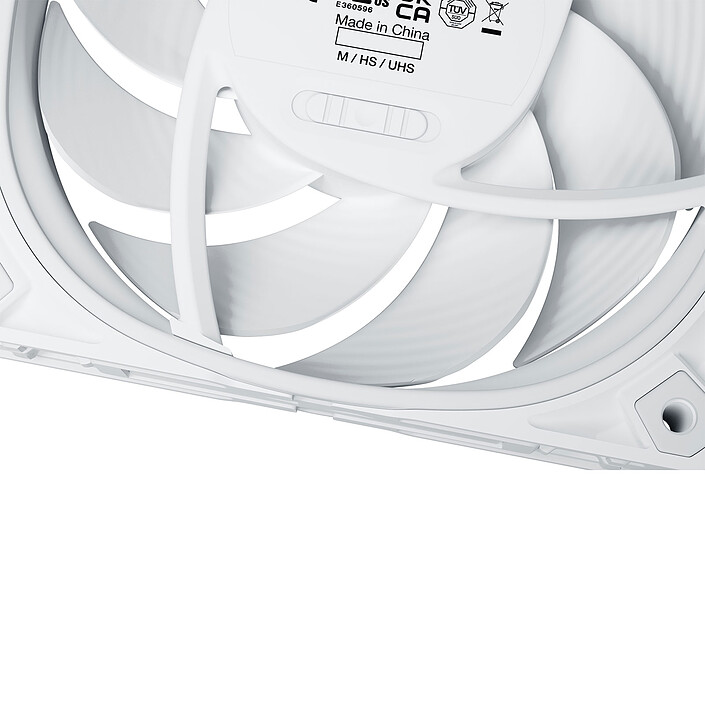 Acquista Silent Wings Pro 4 140 mm PWM - Bianco