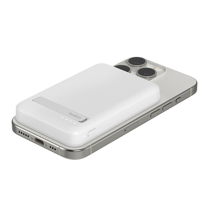 Comprar Batería externa magnética Belkin 8K con Qi2 y función de soporte (blanca)