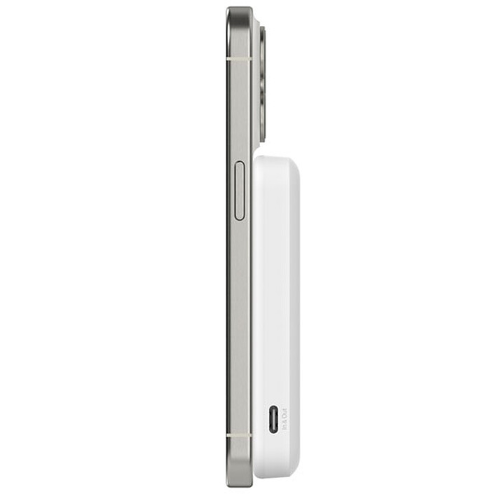 Batería externa magnética Belkin 8K con Qi2 y función de soporte (blanca) a bajo precio