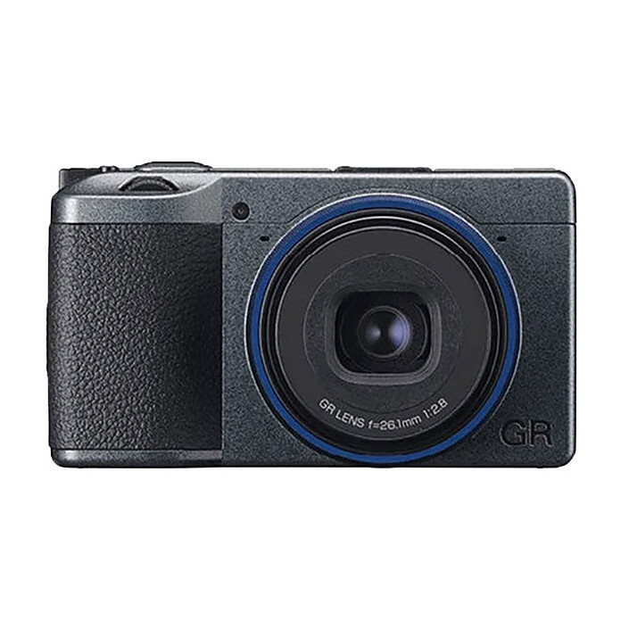 Compact camera