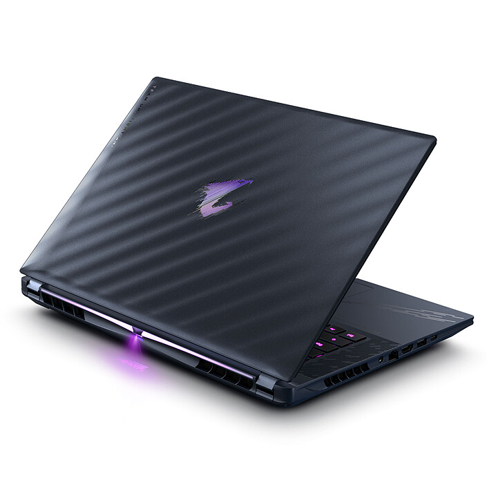AORUS MASTER 16 BYHC5FRE65SP pas cher