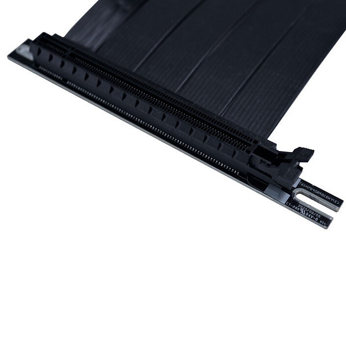 Opiniones sobre Lian Li Cable Riser PCIe 5.0 x16 - 200 mm - Negro