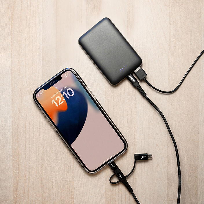 Avis Akashi Batterie de Secours Ultra Compacte 5 000 mAh (Noir)