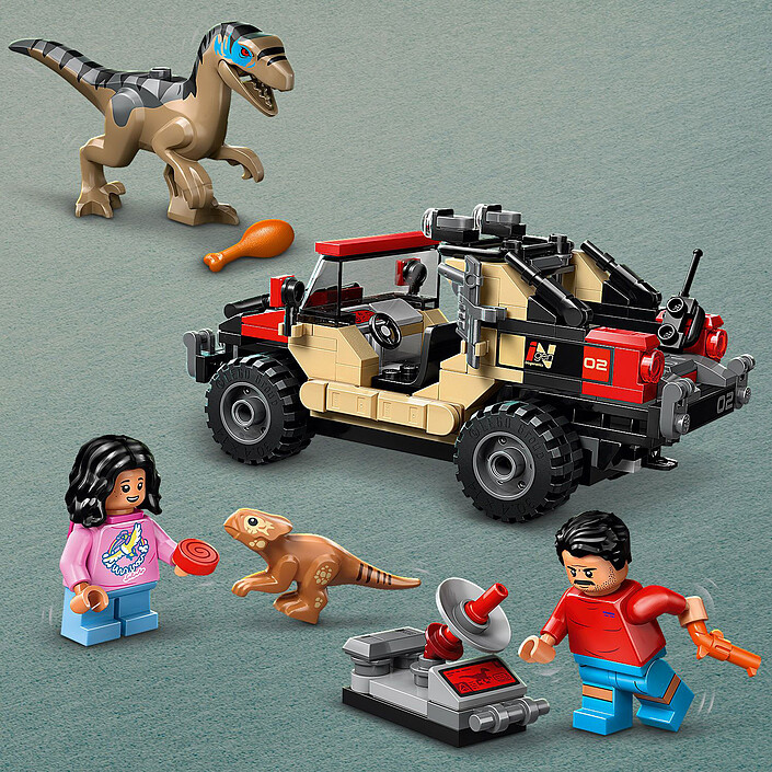 LEGO Jurassic World 76972 El Velociraptor y la Fuga 4x4 a bajo precio
