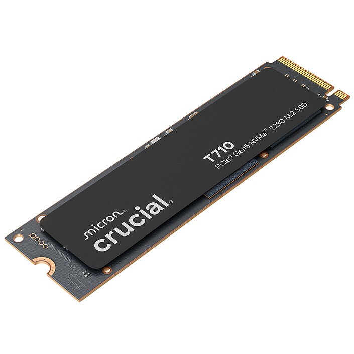 Nota Crucial T710 2TB