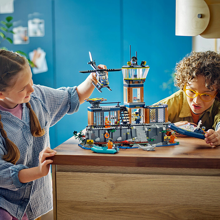 Acheter LEGO City 60419 La Prison de la Police en Haute Mer 