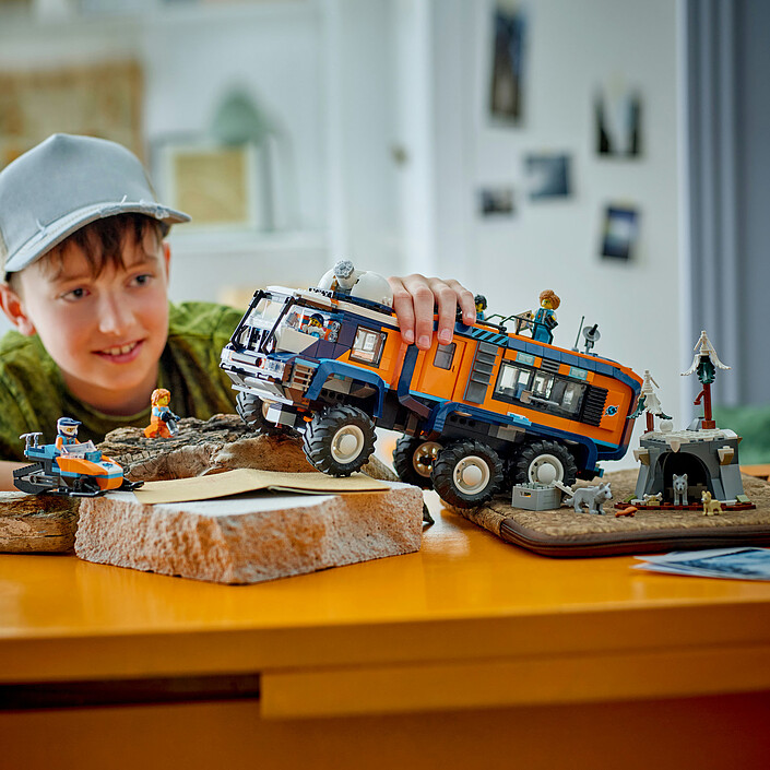 Acheter LEGO City 60471 Le Camion Scientifique des Explorateurs en Arctique