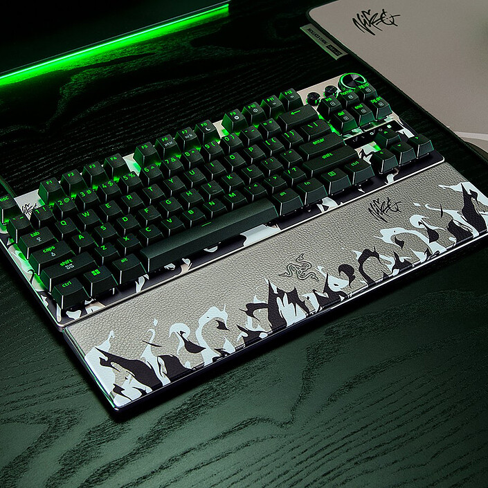 Avis Razer Huntsman v3 Pro TKL QWERTY, US (Niko Edition)