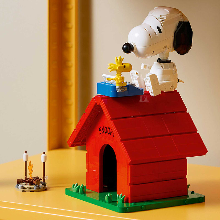 Acquista LEGO Ideas 21368 Peanuts : La Cuccia di Snoopy