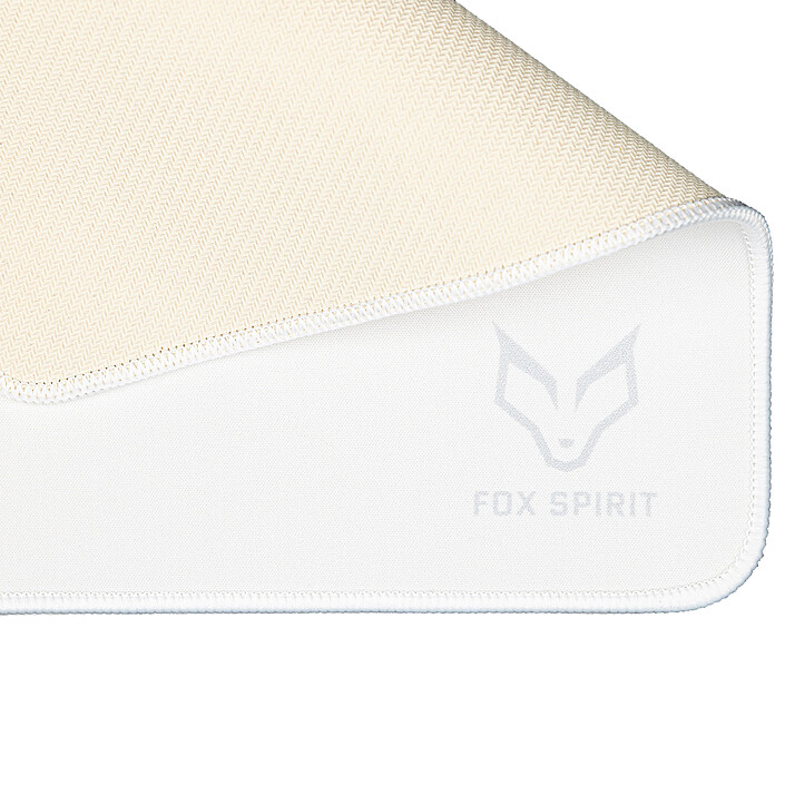 Review Fox Spirit M-Pad White