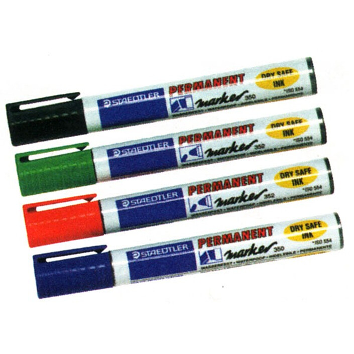 Marqueur indélébile noir biseauté