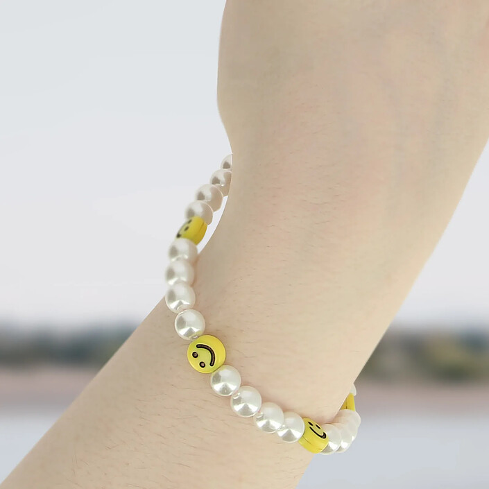 Avis Avizar Bijou de Téléphone Bracelet à Perles et Smileys Collection Smile