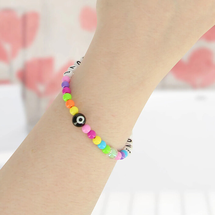 Avis Avizar Bijou Téléphone Bracelet Love Circonférence 25cm Collection Lovely