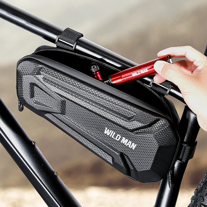 Acheter Wildman Sacoche Vélo 1.8L Revêtement Étanche Antichoc Fixations Scratch XT9 Noir