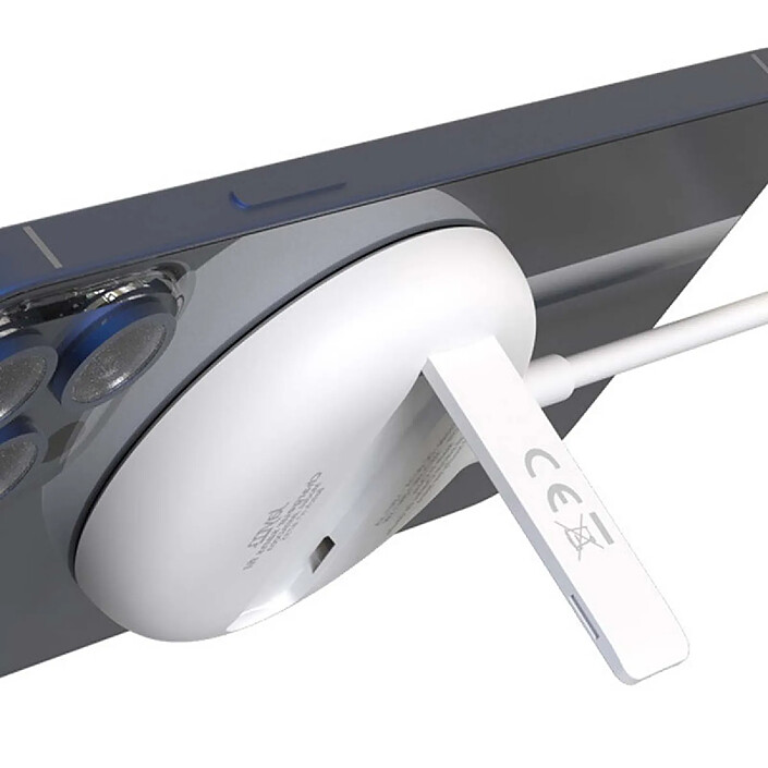 Avis Jaym Chargeur à Induction 15W Aimanté MagSafe Avec Parasurtenseur et Fonction Stand Blanc
