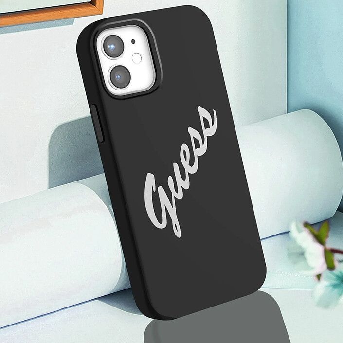 Acheter Guess Coque pour Apple iPhone 12 / 12 Pro Collection Silicone Vintage en TPU Noir