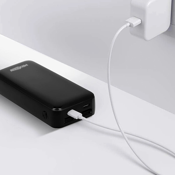 Max excell Batterie externe 10000mAh 2 USB Écran d'affichage LED Noir pas cher