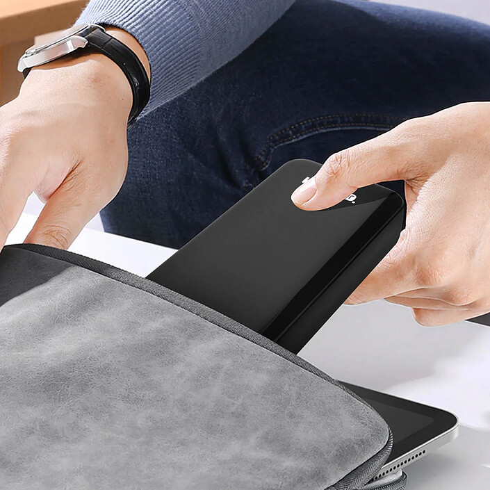 Avis Max excell Batterie externe 10000mAh 2 USB Écran d'affichage LED Noir