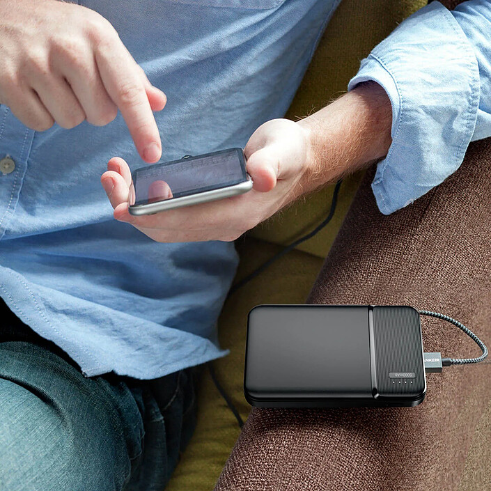 Avis Maxlife Batterie de Secours 5000mAh Sortie USB 2.4A Compact et Léger Noir